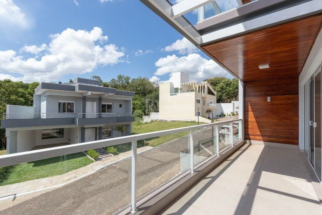 Imagem Casa Condominio para Venda - 219m², 3 dormitórios, sendo 1 suites, 2 vagas - Vila Nova