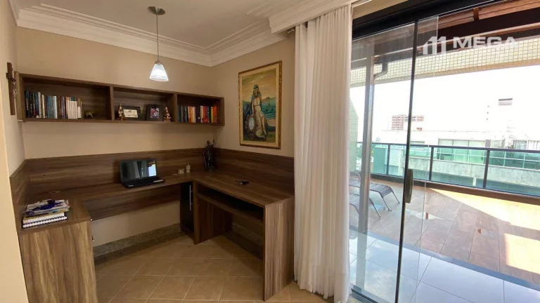 Imagem Cobertura Duplex com 3 dormitórios à venda, 255 m² por R$ 1.750.000 - Praia do Morro - Guarapari/ES