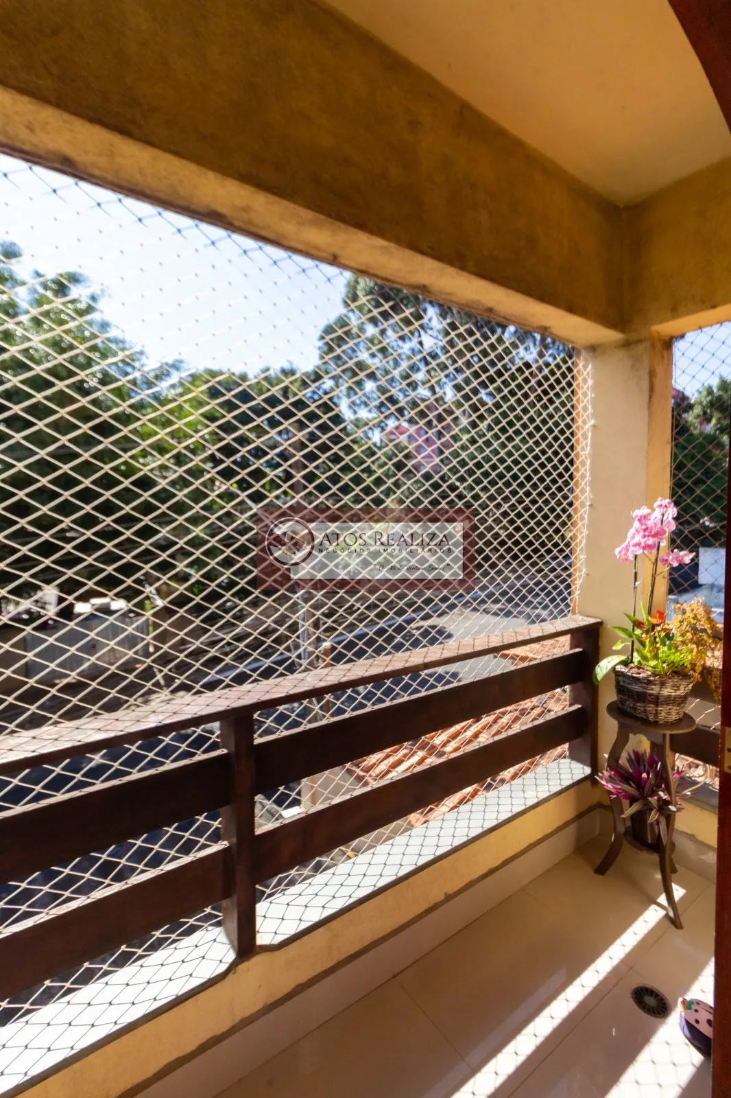 Imagem Vendo Sobrado 3 dormitórios, 1 Suíte com varanda, 2 vagas cobertas, Vila Campo Grande - SP por R$ 750.000 - Venda.