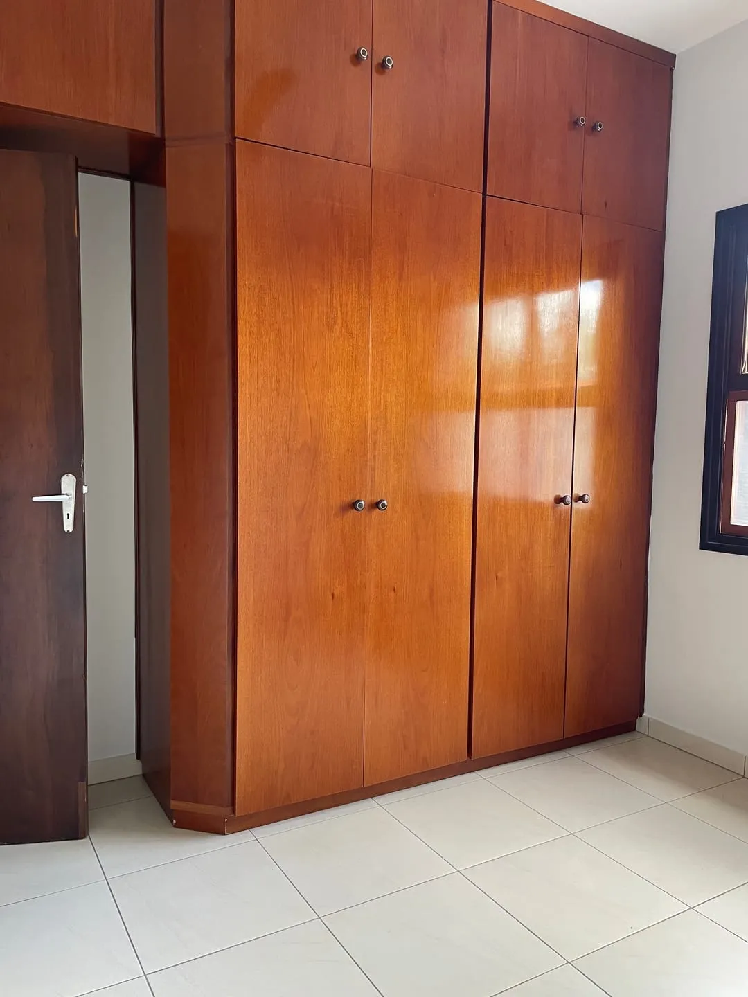 Imagem Casa à venda 3 Quartos, 1 Suite, 2 Vagas, 406.4M², Centro, Pindamonhangaba - SP