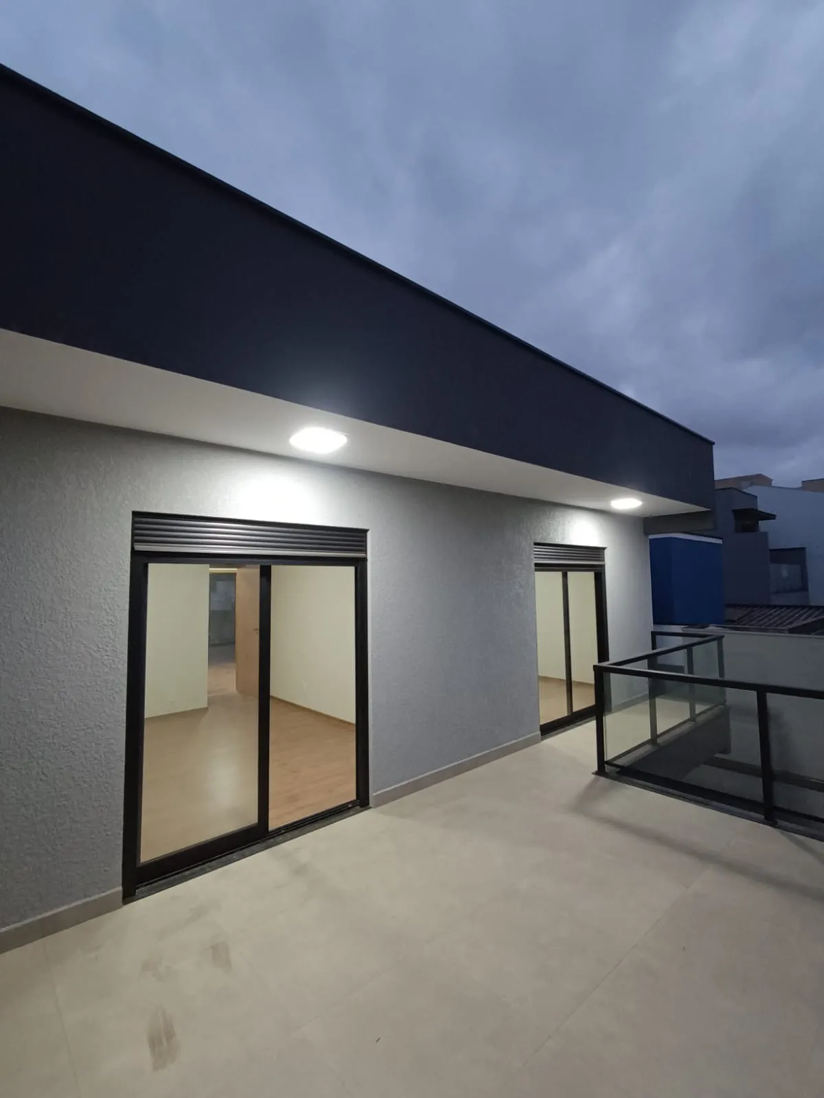 Imagem Casa de Alto Padrão no Condomínio Golden Park ? 225m², 3 Suítes, Piscina e Área Gourmet
