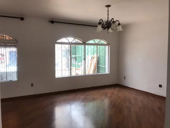 Foto do imóvel Sobrado com 4 dormitórios à venda, 225 m² por R$ 905.000,00 - Bosque da Saúde