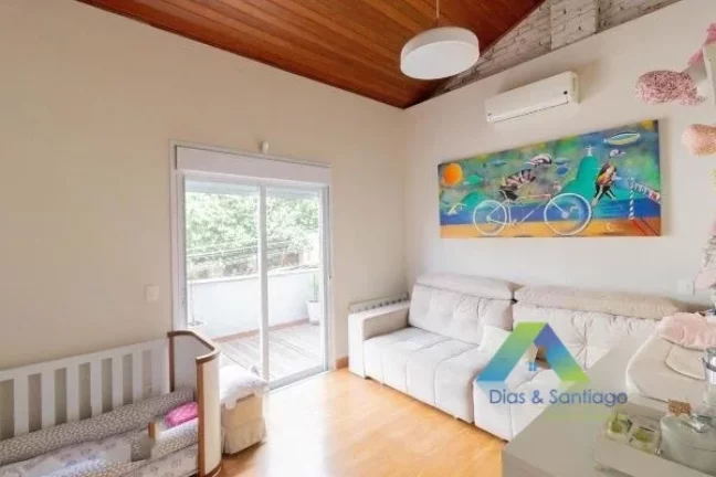 Imagem Sobrado com 3 Quartos e 3 banheiros à Venda, 196 m² por R$ 2.180.000