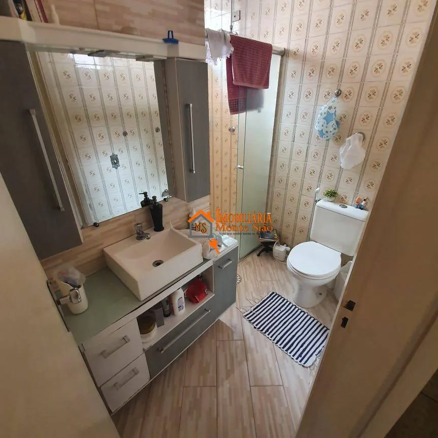 Imagem Sobrado com 3 dormitórios à venda, 150 m² por R$ 689.000,00 - Jardim Santa Mena - Guarulhos/SP