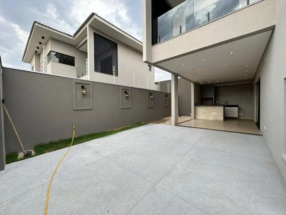 Imagem Sobrado no Villas Boas - Sofisticação e Conforto