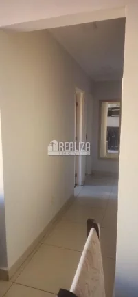 Imagem Apartamento à venda no Condomínio Residencial Ile de France, no bairro São Benedito, em Uberaba - Imperdível!
