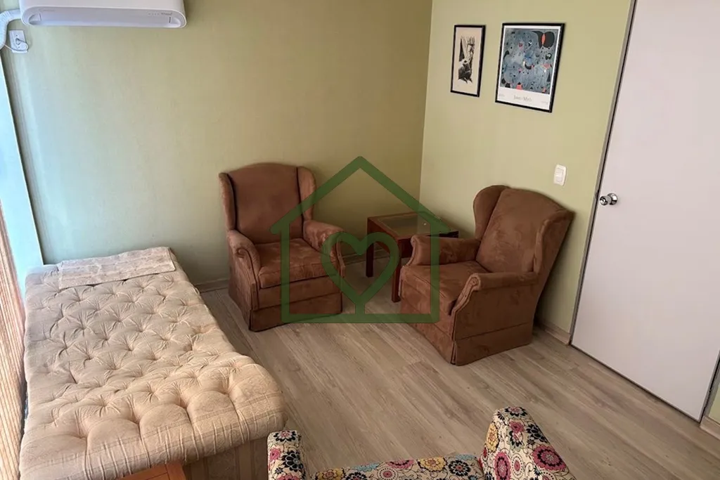 Imagem Sala comercial com 28m² privativos, localizada no 6º andar, em prédio com elevador e portaria, ga...