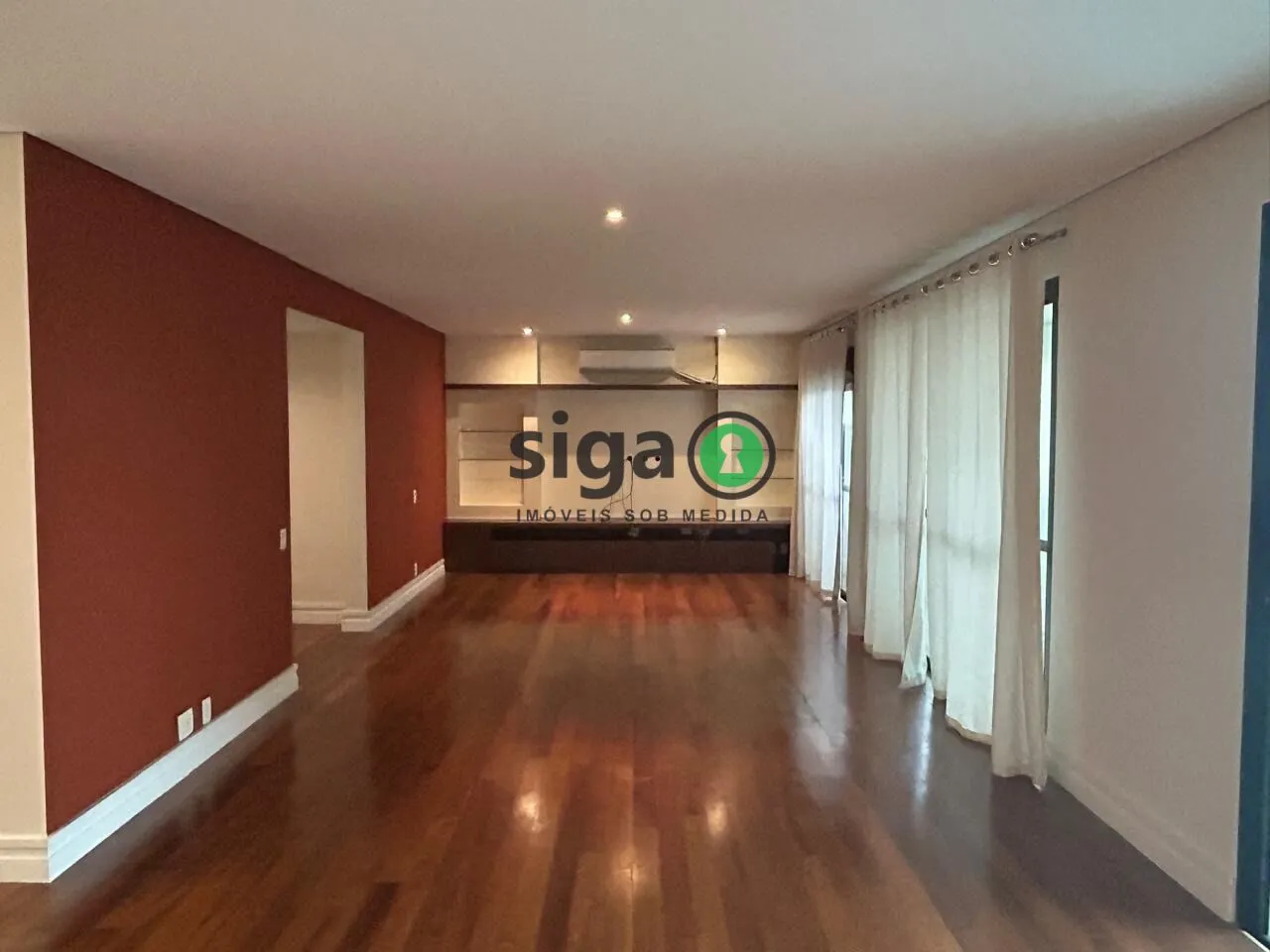 Imagem Apartamento á Venda na Vila Suzana- 192m², 3 quartos, 3 vagas