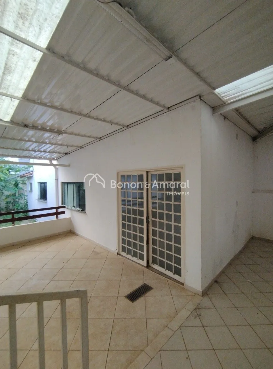 Imagem Casa Terrea com Edicula a venda no Parque Taquaral