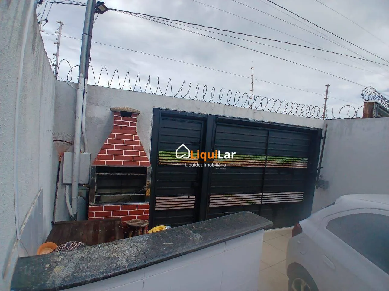 Imagem Casa à Venda Próxima à Avenida Lúdio Martins Coelho com Suíte, Energia Fotovoltaica e Acabamento de Primeira