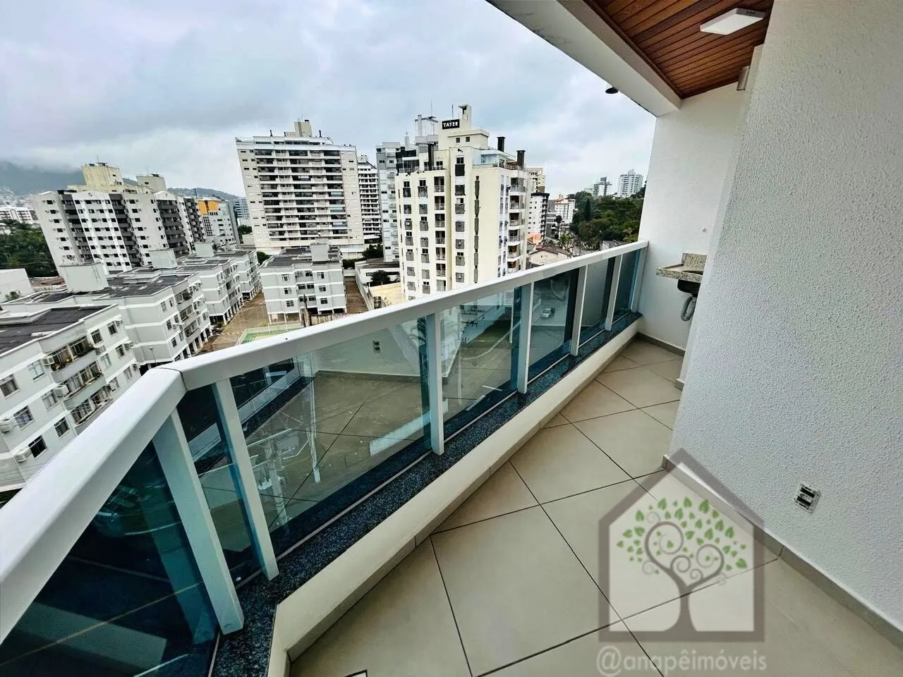 Imagem Cobertura duplex à venda no Itacorubi, nova, financiável e pronta para morar.