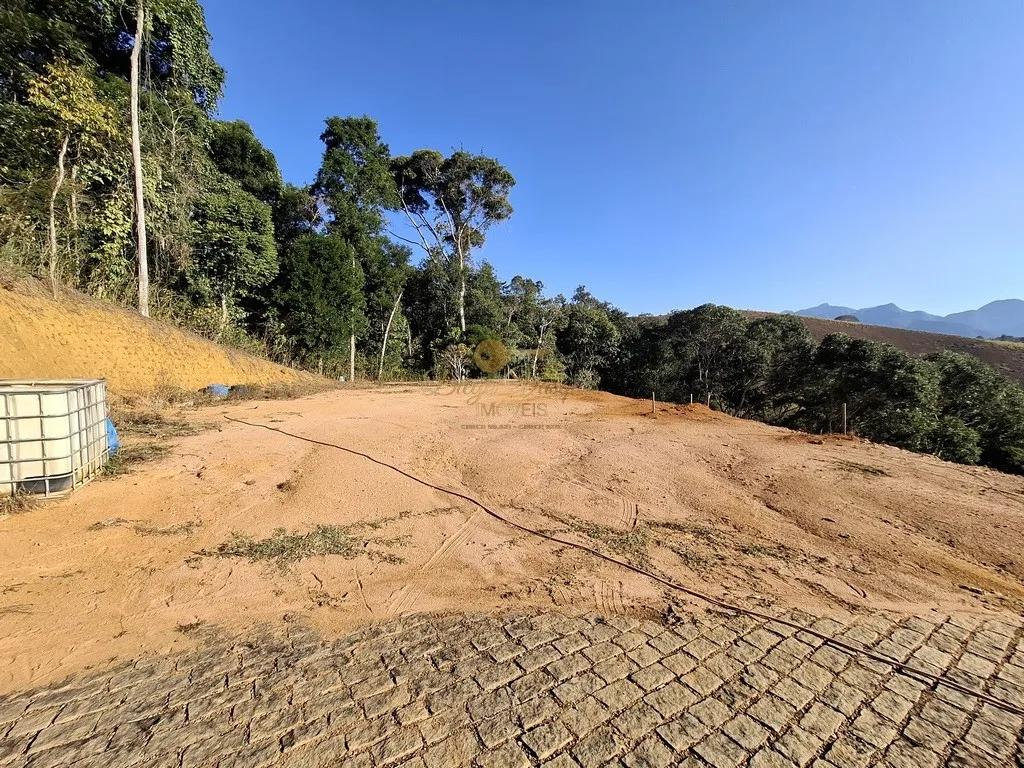 Imagem Terreno em Condomínio para Venda em Teresópolis / RJ no bairro Prata