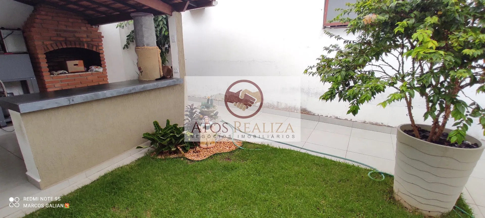 Imagem Casa Térrea em Jardim Santa Helena: 4 Dormitórios à Venda