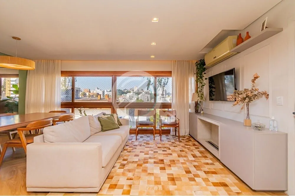 Imagem Este lindo apartamento de 120m² foi recentemente renovado com um projeto exclusivo que combina esti...