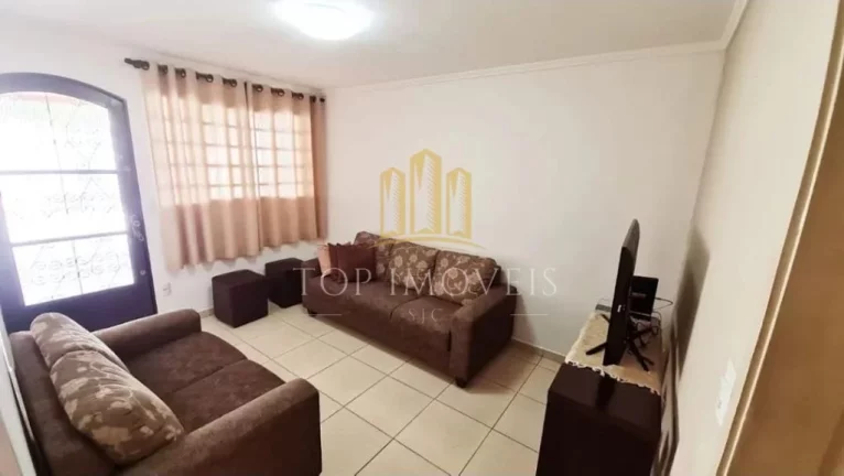 Imagem Casa três dormitórios zona mixta na av Iguape OPORTUNIDADE!