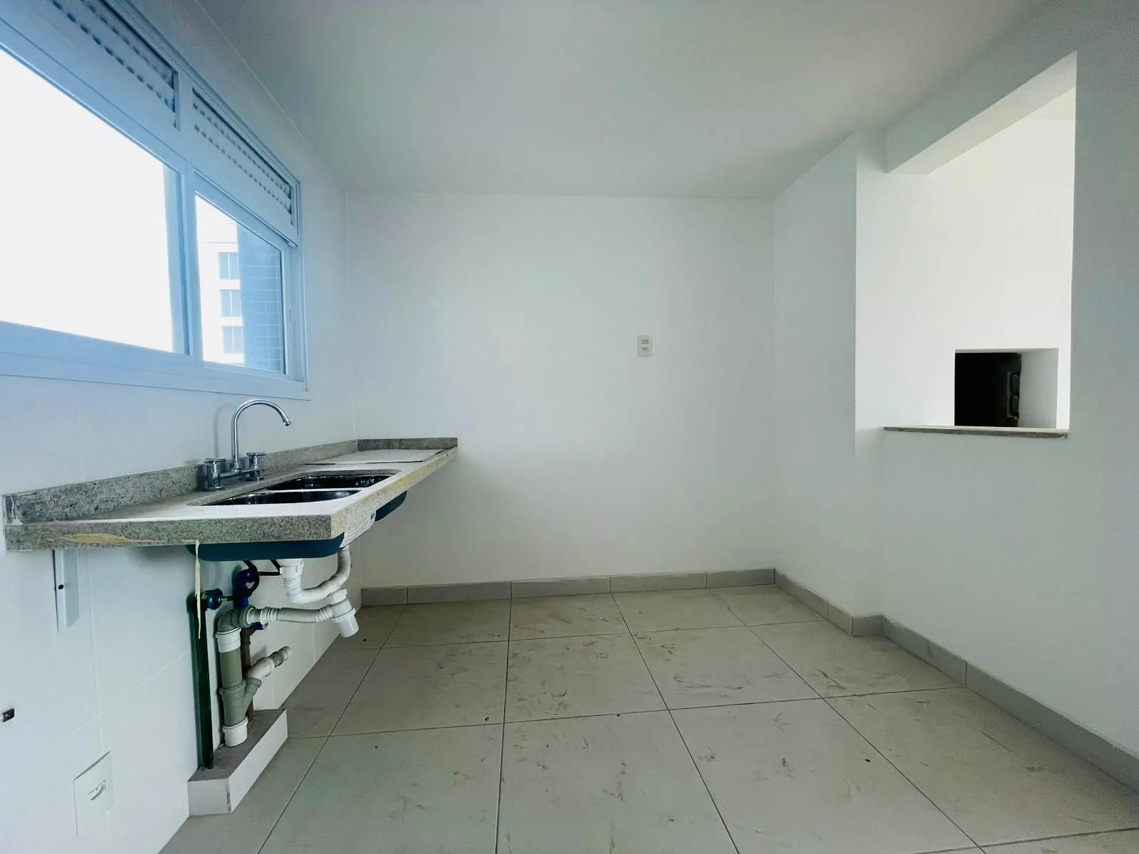 Imagem Apartamento com lareira, churrasqueira e 3 dormitórios no Central Park