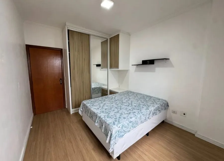 Imagem Amplo Apartamento na Praia Grande - Canto do Forte
