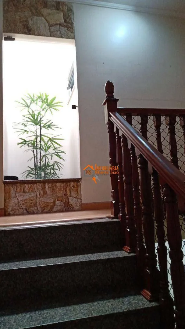 Imagem Sobrado com 3 dormitórios à venda, 160 m² por R$ 670.000,00 - Jardim São Jorge - Guarulhos/SP