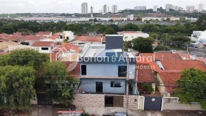 Foto do imóvel Novíssima casa à venda, com 250m² de área construída, no Jardim Santa Genebra em Rua Nelson de Souza Bárbara, 316 - Jardim Santa Genebra, Campinas - SP