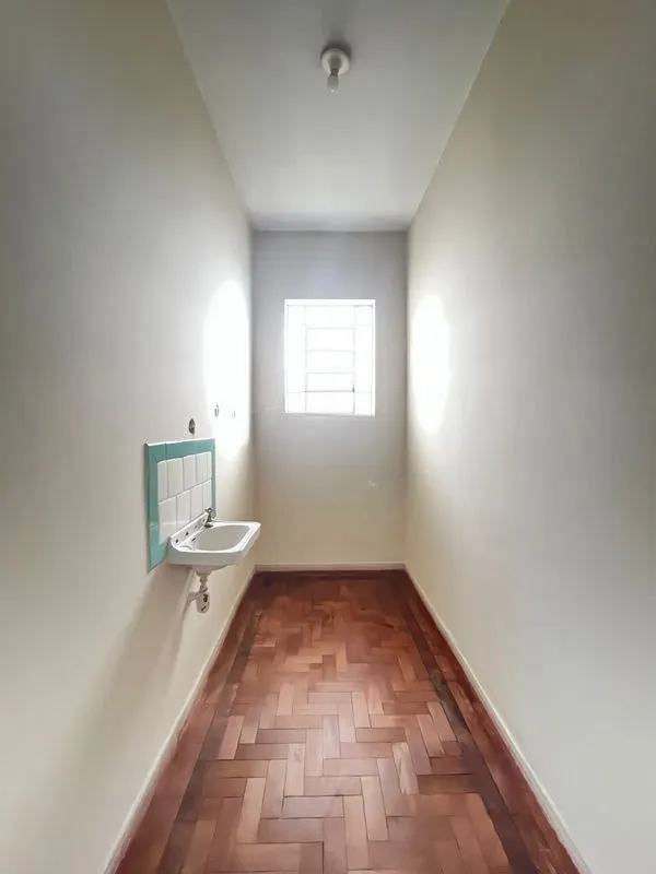 Imagem Casa 4 dormitórios no bairro Rio Branco em Porto Alegre para Alugar