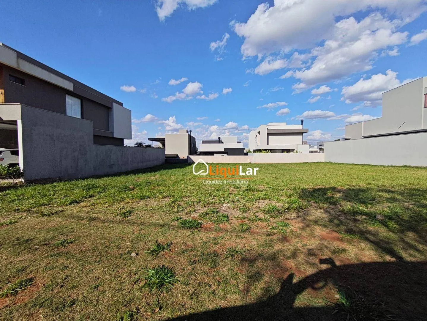 Imagem Terreno à Venda no Alphaville 4 com 407 m², Próximo à Portaria e Área de Lazer