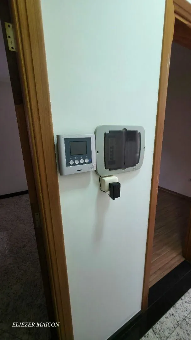 Imagem Casa a venda com 3 quartos na rua fosco pardini em Poços de Caldas - MG