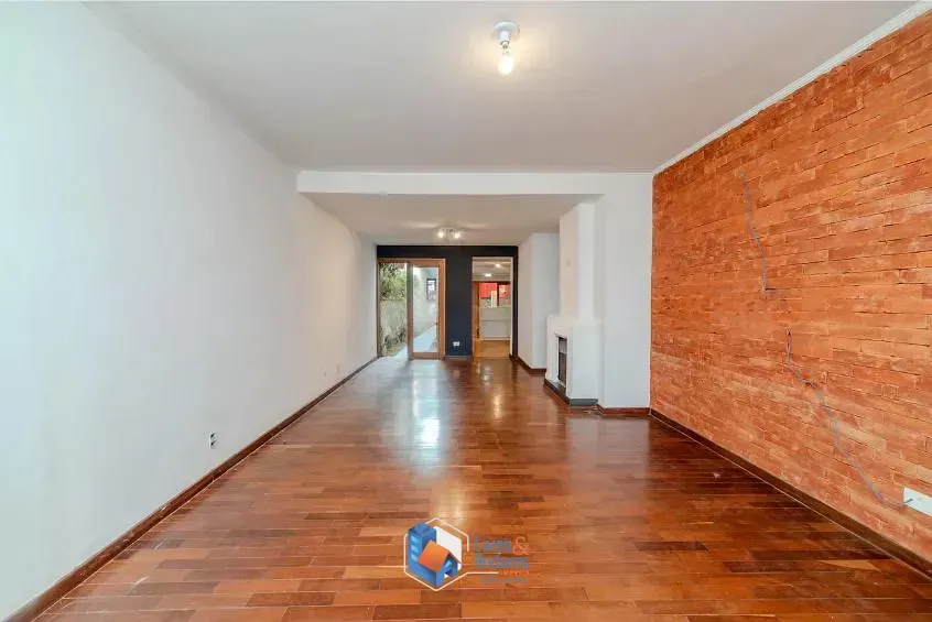 Imagem Casa para venda em Vila Pompéia com 4 quartos, sendo 4 suítes, 231m²