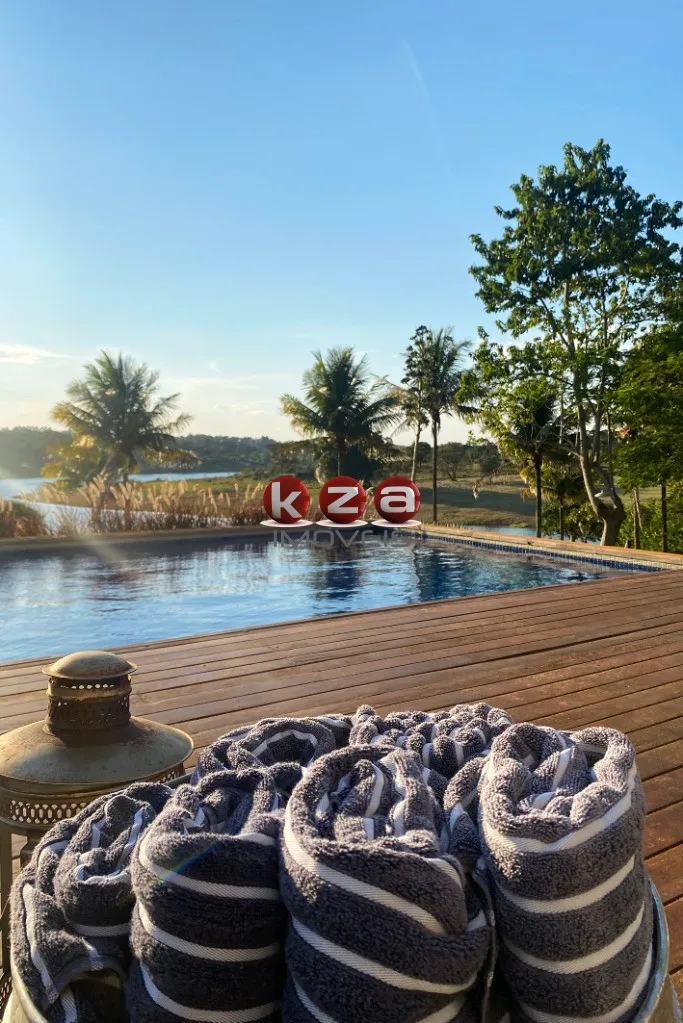 Imagem Imóvel de luxo com 4 suítes e 10 vagas de garagem no Parque São Jorge, Avaré-SP: a casa dos seus sonhos!