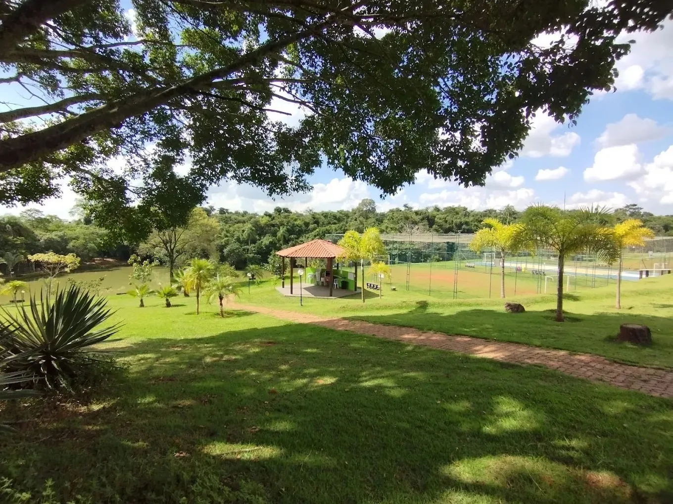 Imagem Terreno no Condomínio Reserva Ipanema com 200m².
