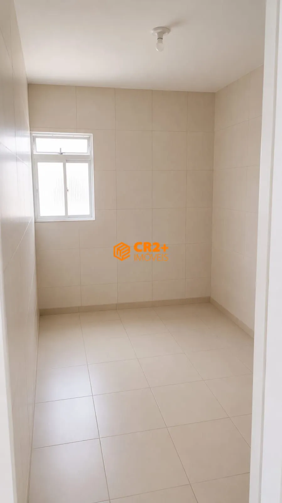Imagem Vendo casa duplex localizada no Janga, Paulista/PE, apenas 300 metros do mar.