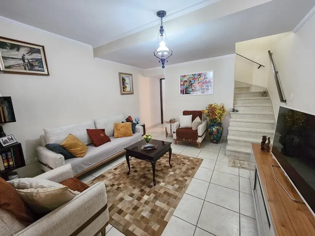 Foto do imóvel Sobrado com 3 Quartos à Venda, 190 m² em Jaguaré, São Paulo - SP