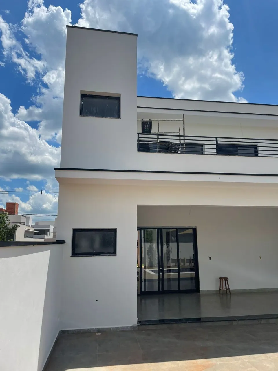 Imagem Espetacular Casa à Venda em Porto Feliz-SP: 3 Quartos, 3 Suítes, 2 Salas, 4 Banheiros e 200m² de Área