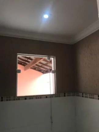 Imagem CASA À VENDA NO BAIRRO VALE DAS PALMEIRAS, MACAÉ/RJ.