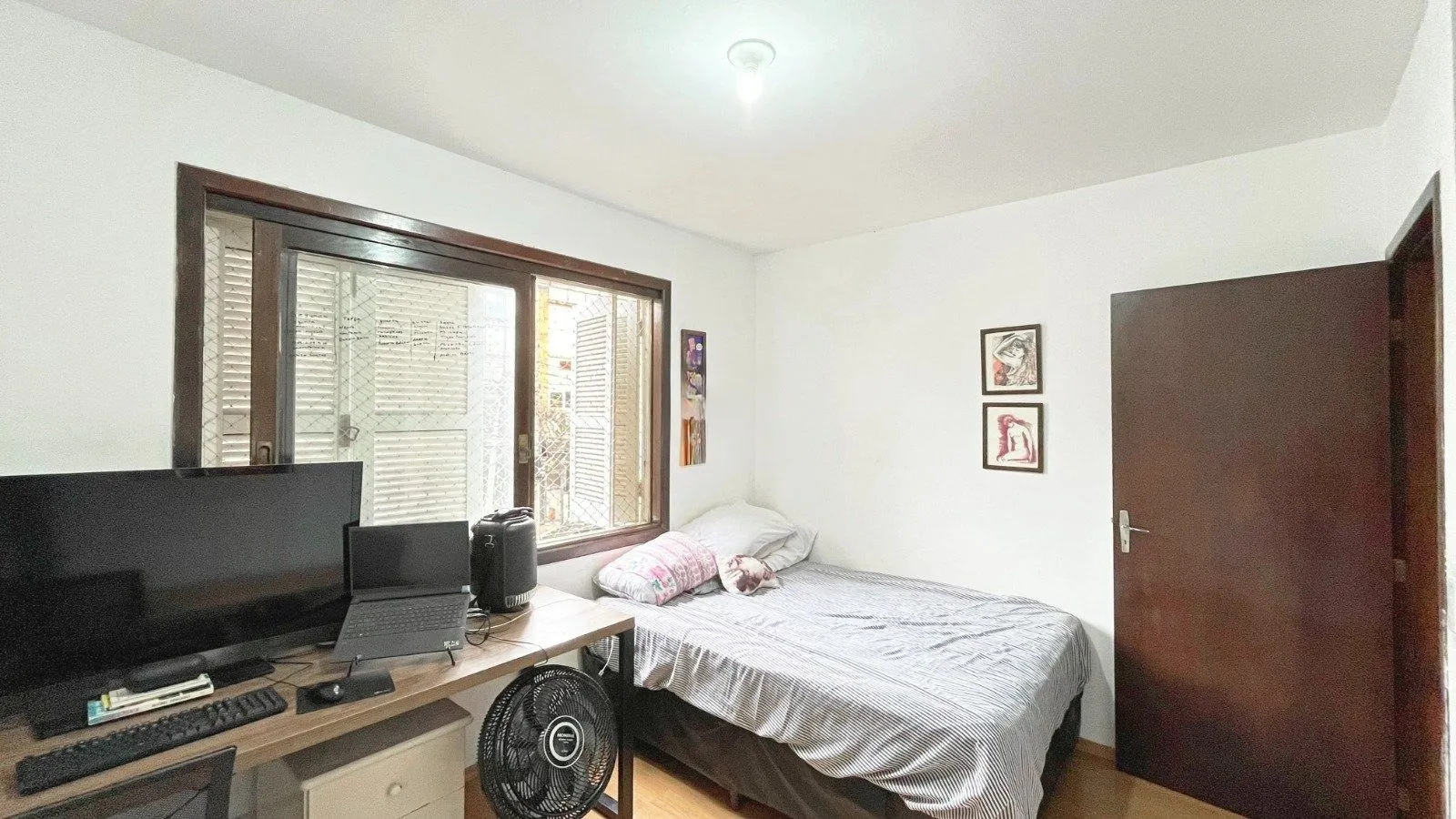Imagem Apartamento de 3 dormitórios no bairro Mont Serrat