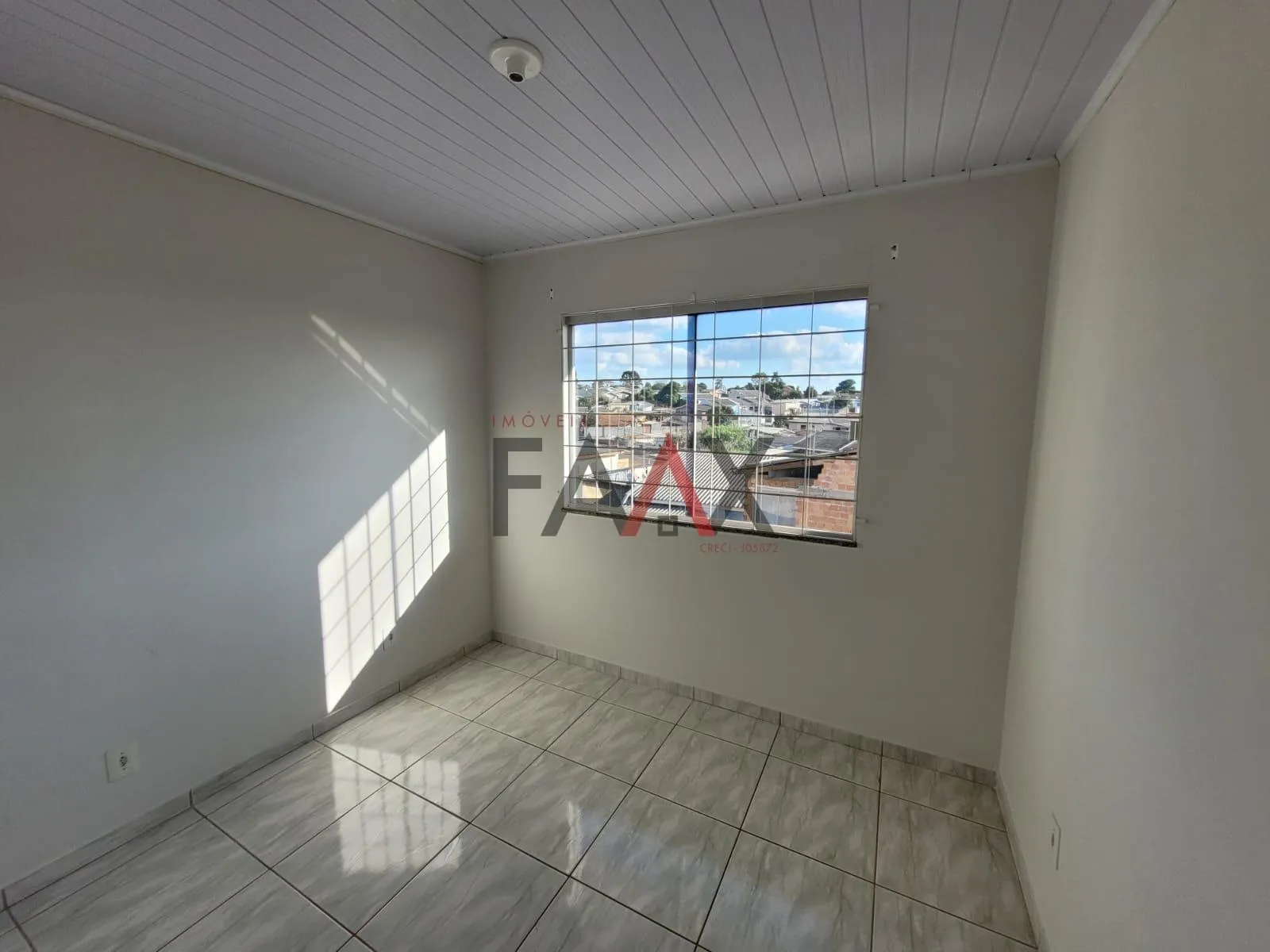 Imagem Sobrado invertido para venda no BOQUEIRÃO em GUARAPUAVA - PR