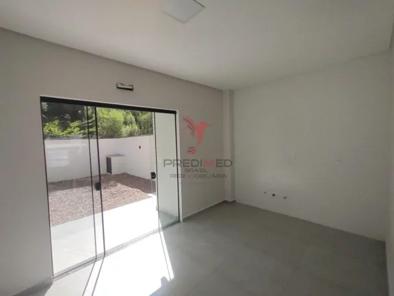 Imagem Casa geminada com Duas Suítes