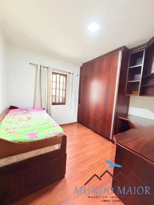 Imagem OPORTUNIDADE ÚNICA! SOBRADO 280M² PRONTO PARA MORAR - 3 SUÍTES + ESCRITÓRIO