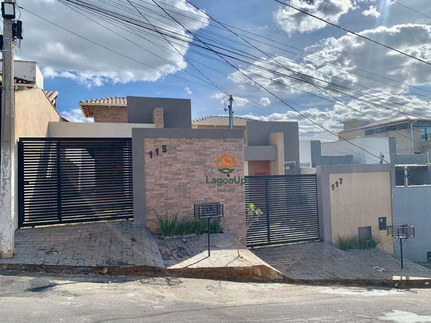 Imagem Casa com 3 dormitórios à venda, 90 m² por R$ 649.000,00 - Portal do Sol - Lagoa Santa/MG