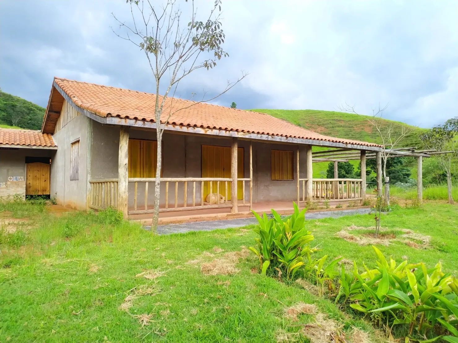 Imagem Chácara à venda 4 Quartos, 1 Suite, 90000M², Zona Rural, Silveiras - SP