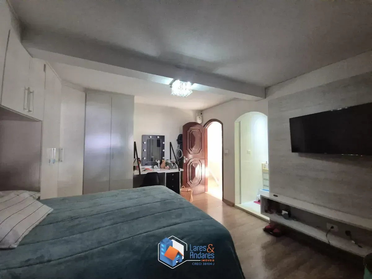 Imagem Sobrado para venda em Vila Tolstoi com 2 quartos, sendo 1 suíte, 180m²