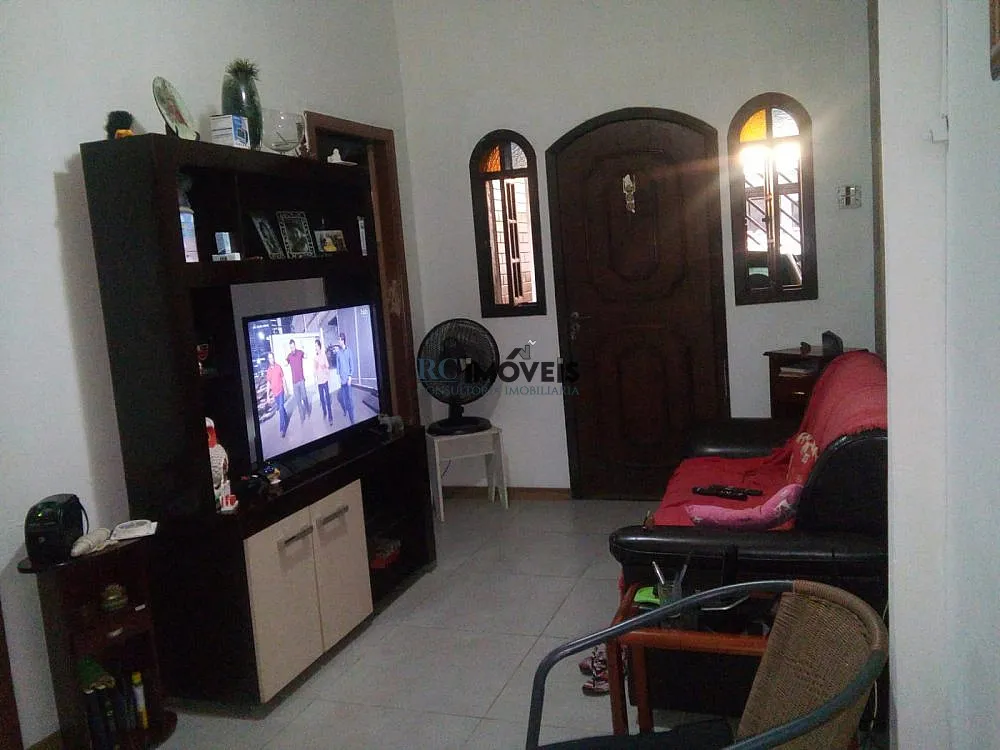 Imagem Casa a Venda no bairro Paraíso - São Gonçalo, RJ