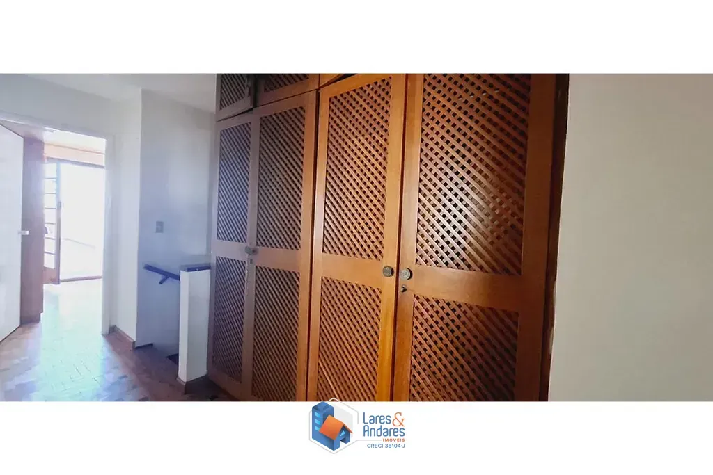 Imagem Casa à venda 6 Quartos 1 Suite 152M² Interlagos São Paulo - SP