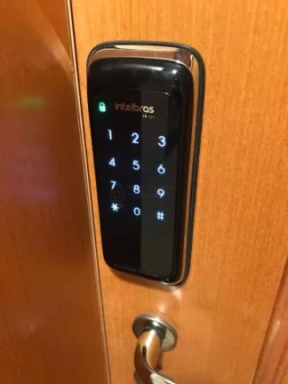 Imagem Vendo Apartamento Mobiliado Alto Padrão no Condomínio Paisagem Tamboré R$825Mil