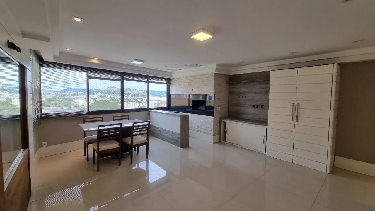 Imagem Apartamento 03 dormitórios, duas vagas individuais, edifício com infra, Bairro Cristal