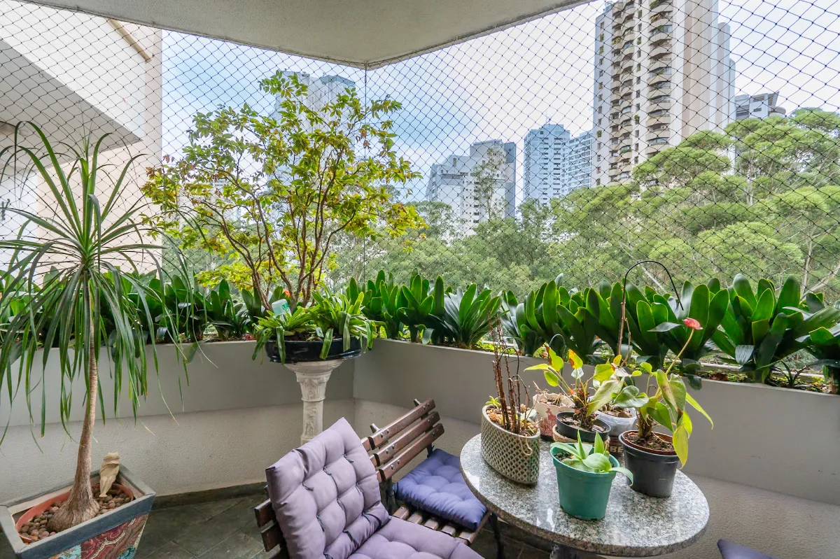 Imagem Apartamento para venda em Vila Andrade com 4 quartos, sendo 2 suítes, 200m2
