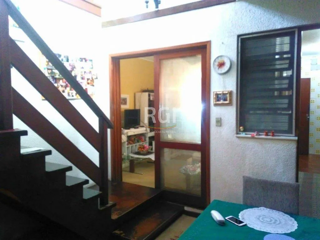 Imagem Casa para Venda - 340m², 4 dormitórios, sendo 2 suites, 3 vagas - Jardim Lindóia
