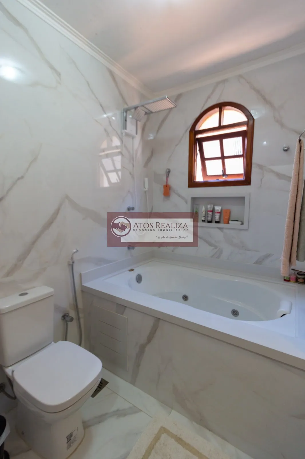Imagem Vendo Sobrado 3 dormitórios, 1 Suíte com varanda, 2 vagas cobertas, Vila Campo Grande - SP por R$ 750.000 - Venda.