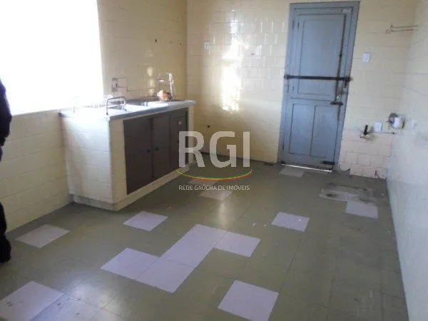 Imagem Prédio residencial e comercial, no bairro Navegantes em Porto Alegre