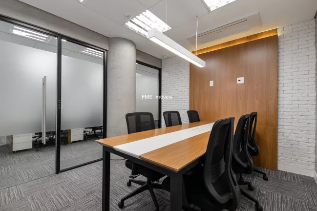 Imagem Conjunto comercial com 225m2 mobiliado na Av. Paulista.