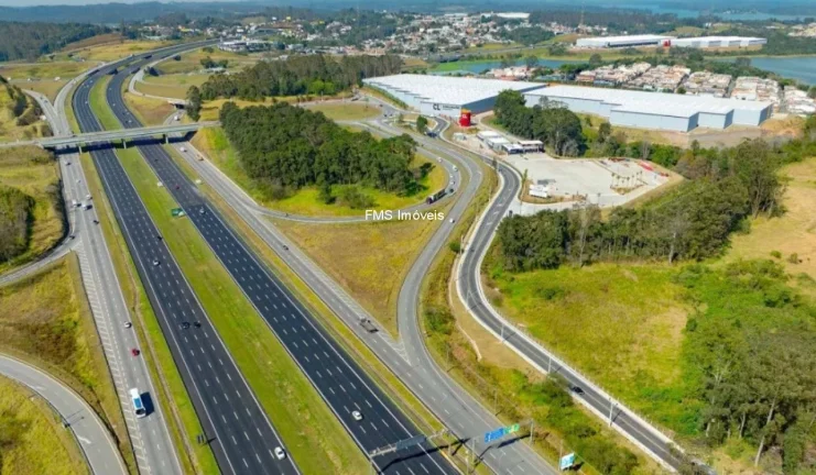 Imagem Galpão Industrial na Vila Tramontano com 34.430,67 m²